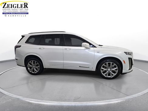 Used 2020 Cadillac XT6 Sport AWD/4WD image 4