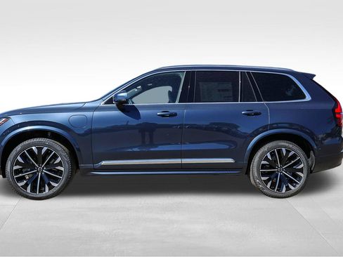 New 2026 Volvo XC90 T8 Plus w/ Protection Package Premier AWD/4WD image 7