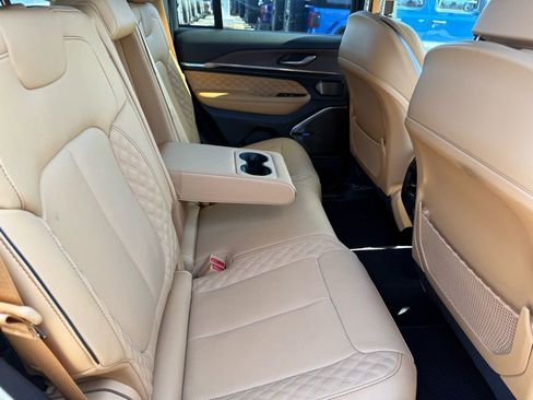 New 2025 Jeep Grand Cherokee Summit w/ High Altitude Package image 17