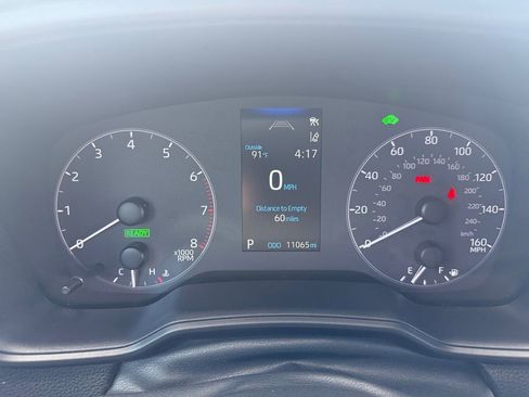 Used 2025 Toyota Corolla Cross AWD Hybrid image 14