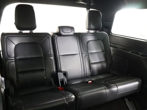 Used 2023 Lincoln Navigator Reserve AWD/4WD image 46