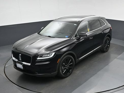 Used 2022 Lincoln Nautilus Reserve w/ Monochromatic Package AWD/4WD image 52