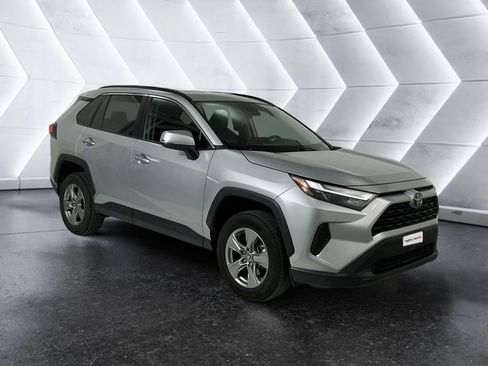 Used 2024 Toyota RAV4 XLE FWD image 1