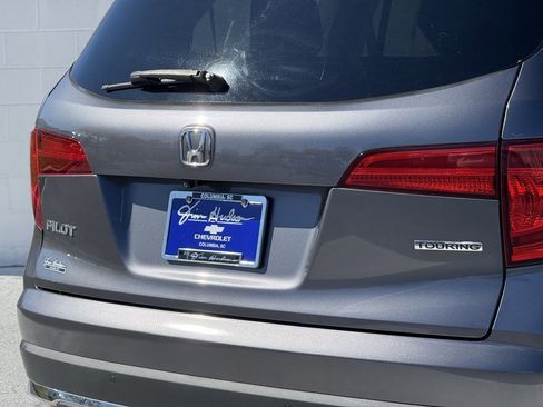 Used 2017 Honda Pilot Touring image 17
