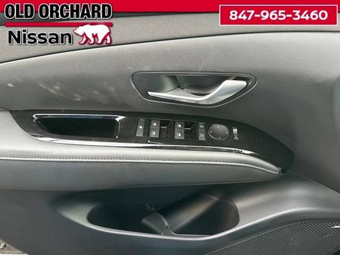 Used 2025 Hyundai Tucson Limited FWD image 9