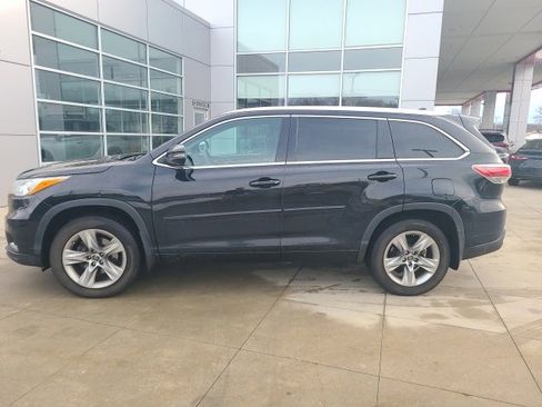 Used 2016 Toyota Highlander Limited image 4