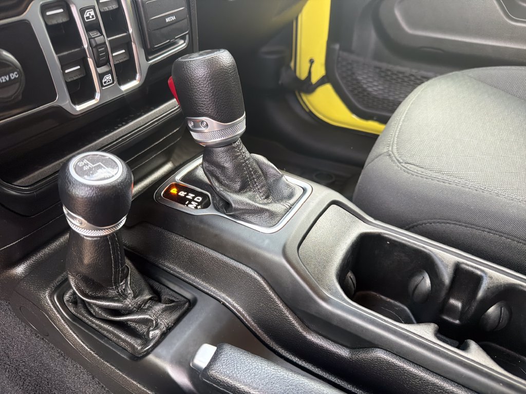 Used 2022 Jeep Wrangler Unlimited Sport AWD/4WD image 24