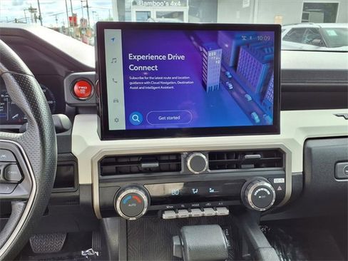 Used 2024 Toyota Tacoma TRD Off-Road image 18