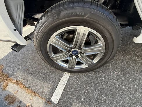 Used 2019 Ford F150 Lariat AWD/4WD image 26