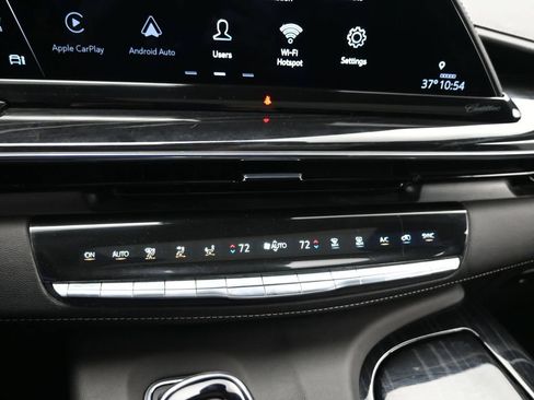 Used 2023 Cadillac Escalade Sport AWD/4WD image 16