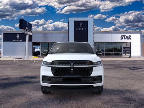 New 2026 Lincoln Navigator L Black Label AWD/4WD image 6