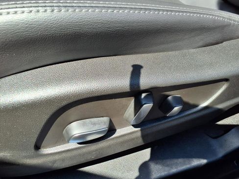 Certified 2023 Cadillac XT5 Premium Luxury image 24