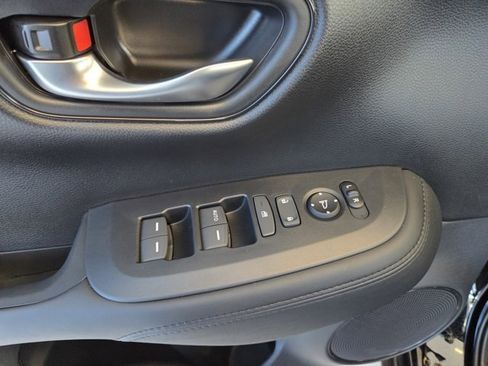 New 2026 Honda HR-V LX image 16