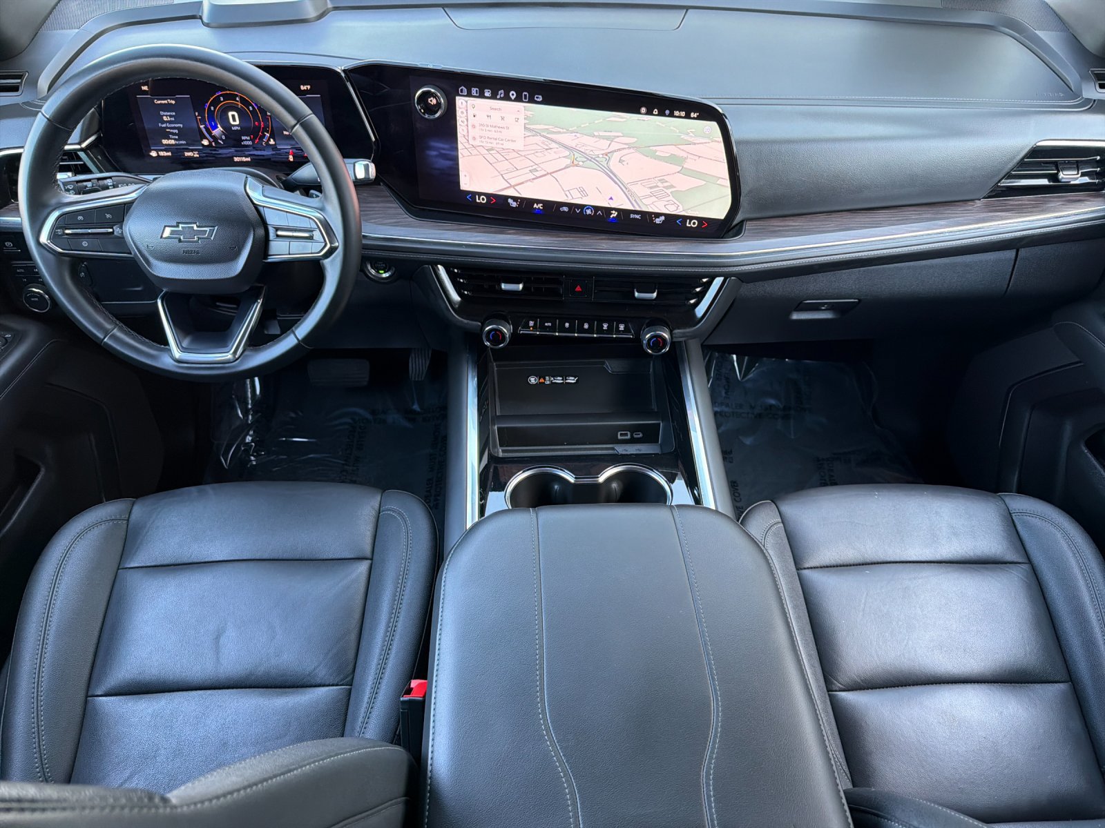 Used 2025 Chevrolet Suburban Z71 AWD/4WD image 14