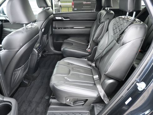 Used 2022 Hyundai Palisade Limited image 38