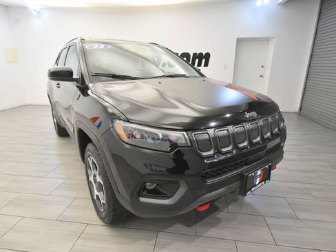 Used 2022 Jeep Compass Trailhawk AWD/4WD image 7