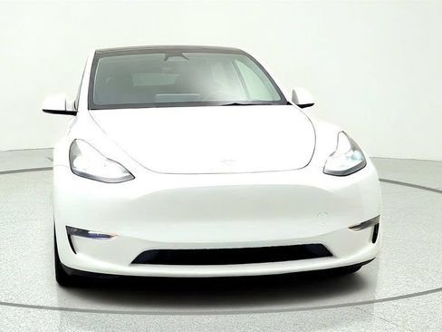 Used 2023 Tesla Model Y Long Range AWD/4WD image 2