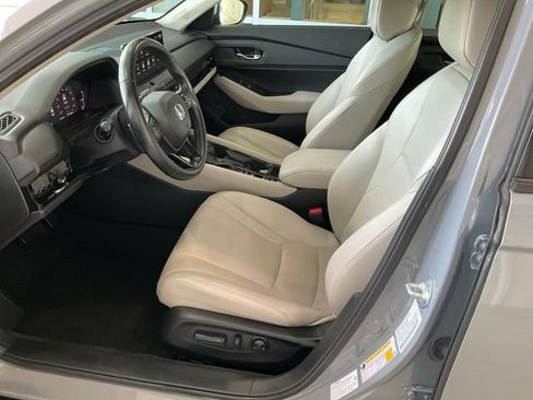 Certified 2025 Honda Accord EX-L image 4