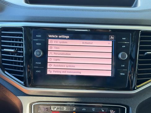 Used 2018 Volkswagen Atlas SEL Premium AWD/4WD image 84