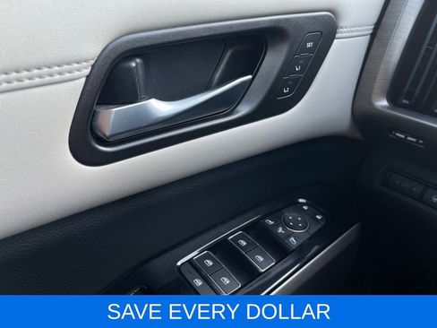 Used 2022 Nissan Pathfinder Platinum w/ Lighting Package (N93) FWD image 24
