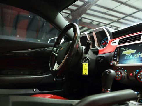 Used 2015 Chevrolet Camaro LT w/ Commemorative Special Edition image 30