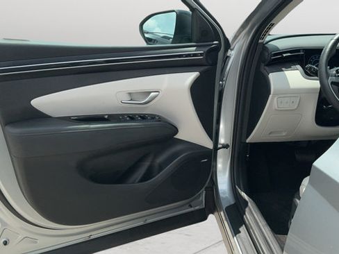 Used 2024 Hyundai Tucson Limited FWD image 19