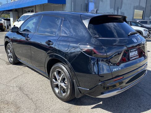 Used 2024 Honda HR-V EX-L image 10