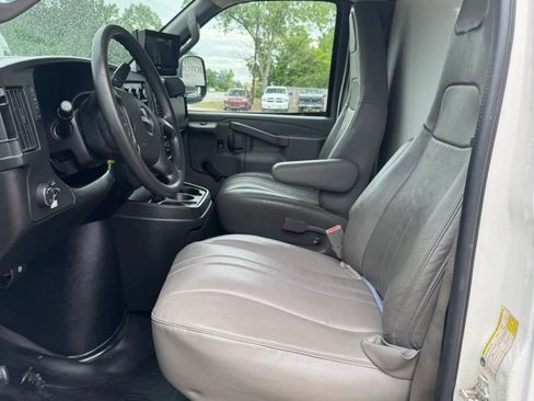 Used 2016 GMC Savana 3500 RWD image 14