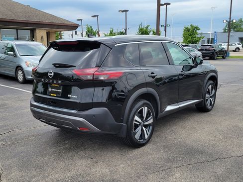Certified 2023 Nissan Rogue SL w/ SL Premium Package AWD/4WD image 4