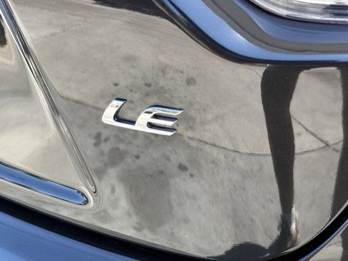 Used 2020 Toyota Corolla LE w/ Carpet Mat Package (TMS) FWD image 10