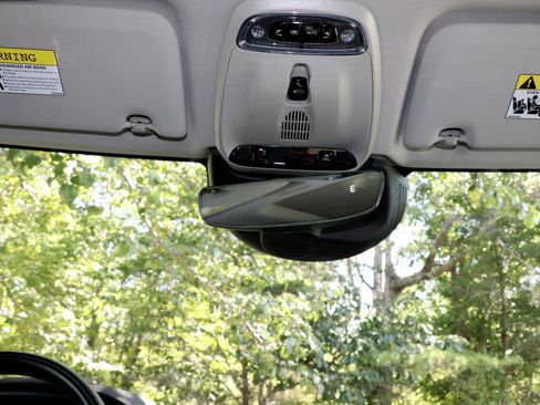 Used 2020 Volvo XC60 T6 Momentum w/ Protection Package image 33