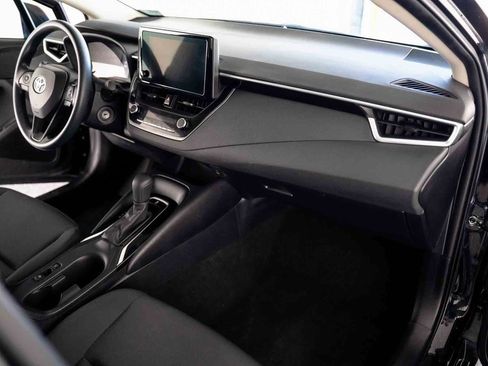 Used 2023 Toyota Corolla LE image 34