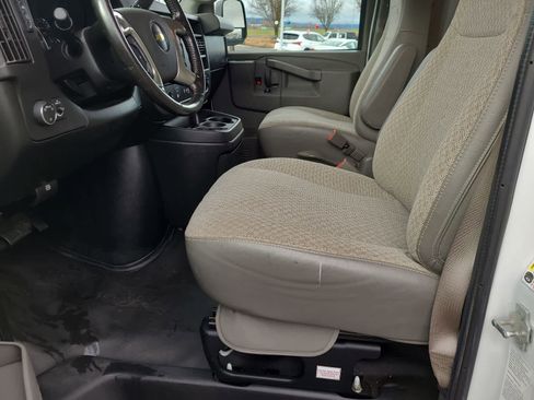 Used 2019 Chevrolet Express 3500 w/ Power Convenience Package image 19