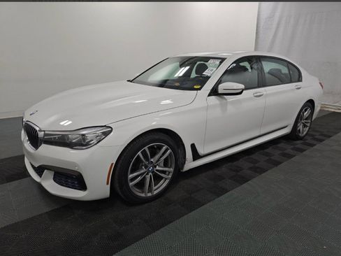 Used 2017 BMW 740i xDrive 740i xDrive Sedan image 1