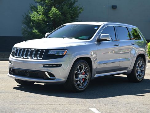 Used 2014 Jeep Grand Cherokee SRT w/ Trailer Tow Group IV image 5