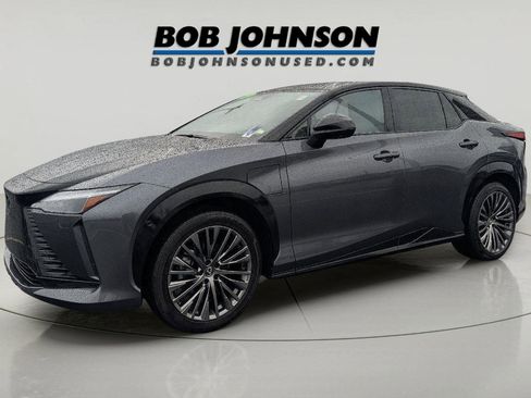Certified 2023 Lexus RZ 450e Luxury w/ Accessory Package (2T) image 3