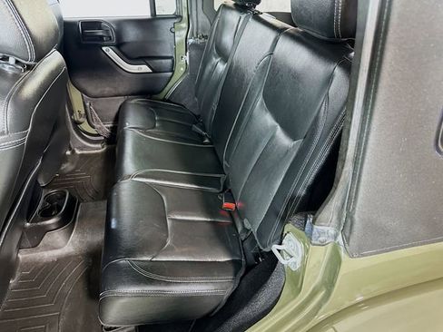 Used 2015 Jeep Wrangler Unlimited Sahara w/ Connectivity Group image 16