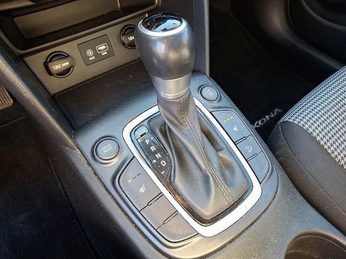 Used 2018 Hyundai Kona SEL w/ SEL Tech Package 02 image 18