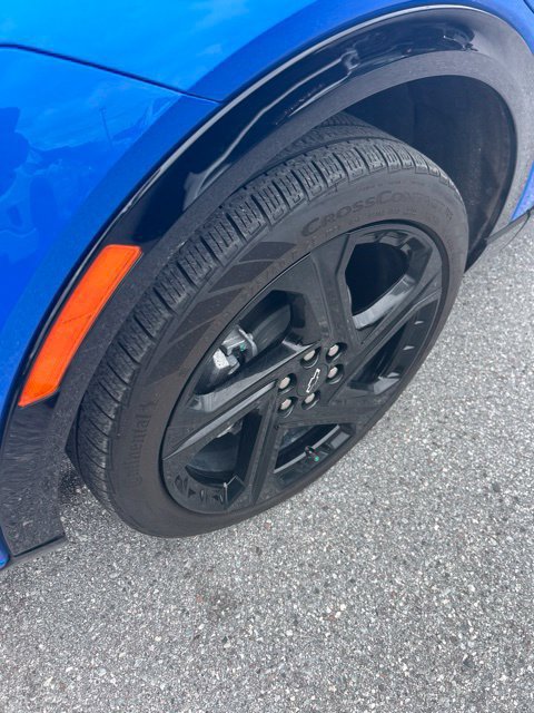 Certified 2024 Chevrolet Equinox EV RS FWD image 2