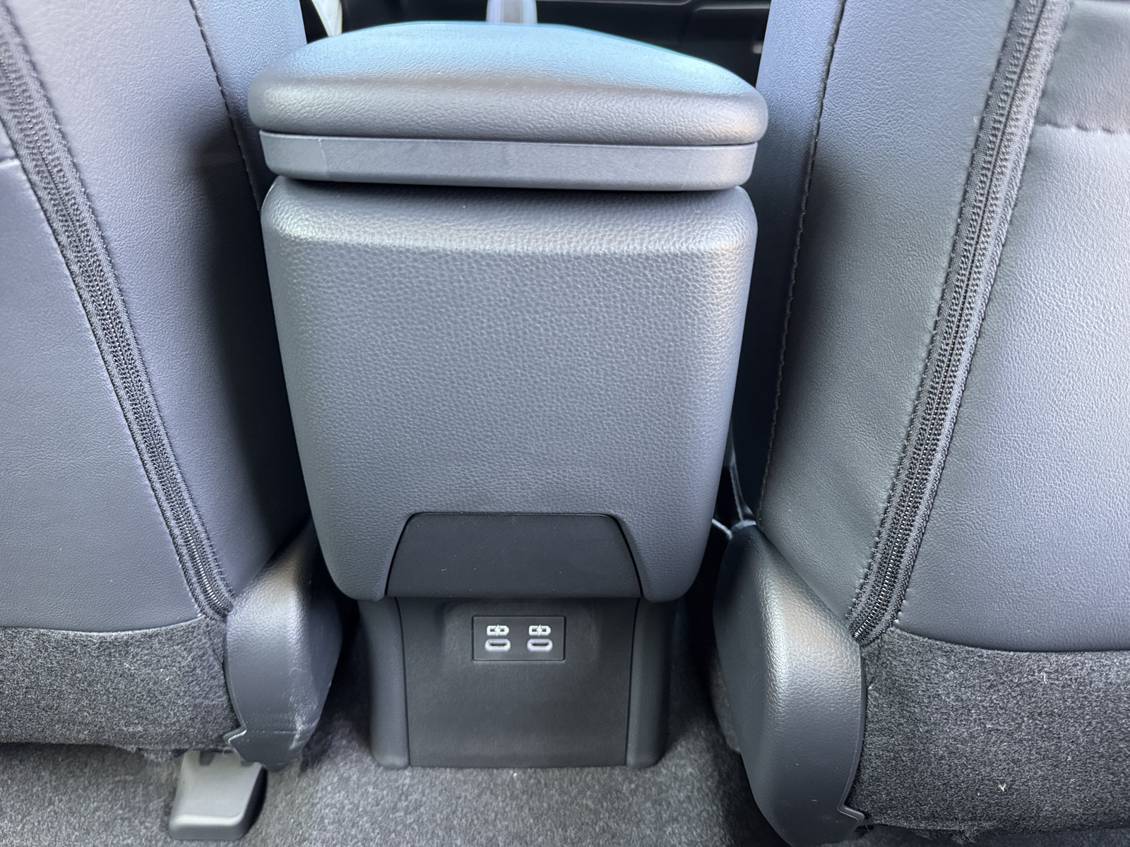 New 2027 Toyota Prius FWD image 7