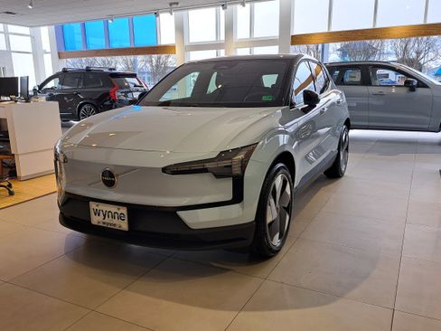 New 2026 Volvo EX30 Plus image 2