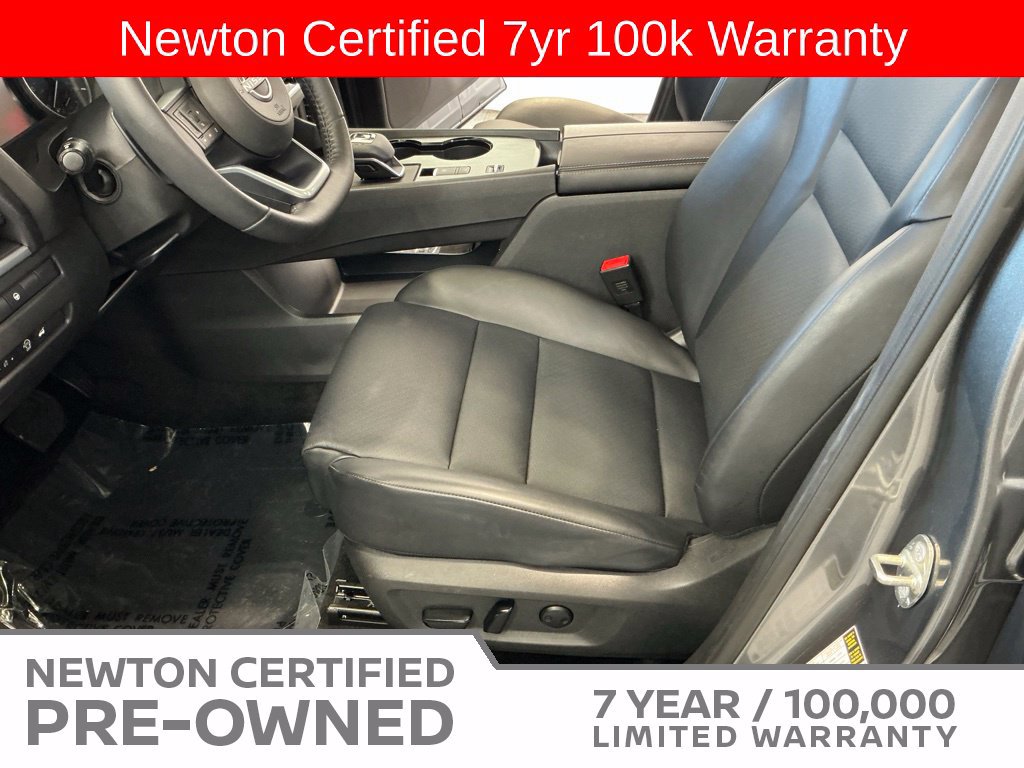 Used 2024 Nissan Rogue SV w/ SV Premium Package FWD image 14