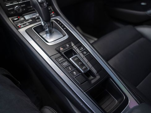 Used 2013 Porsche 911 Carrera S image 15
