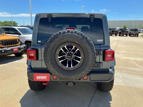 New 2026 Jeep Wrangler Rubicon w/ Xtreme 35 Tire Package AWD/4WD image 7