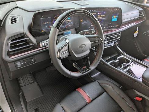 New 2026 Chevrolet Traverse RS w/ LPO, Floor Liner Package FWD image 3