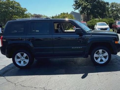 Used 2012 Jeep Patriot Limited AWD/4WD image 9