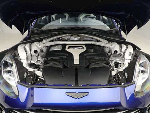 Used 2024 Aston Martin DBX 707 image 42