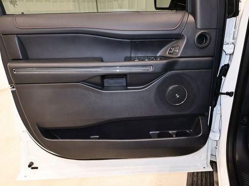 Certified 2024 Ford Expedition Limited image 11