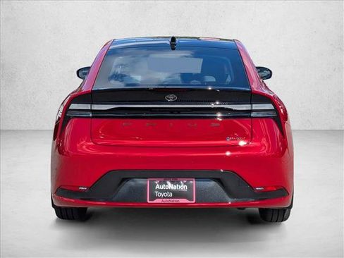 New 2026 Toyota Prius Plug-In Hybrid FWD image 8