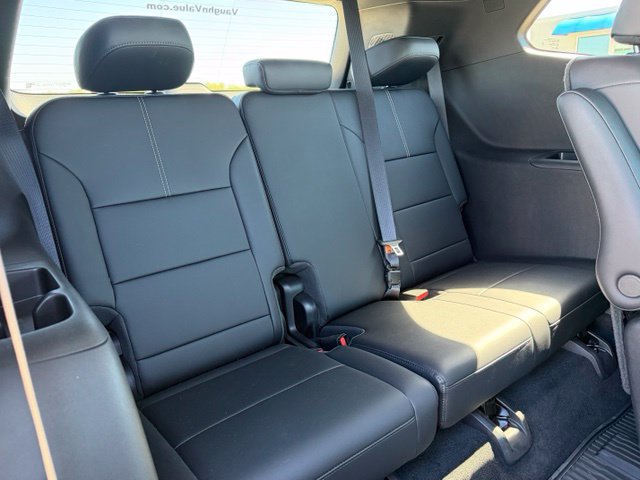 Used 2026 GMC Acadia Elevation w/ Black Edition FWD image 11